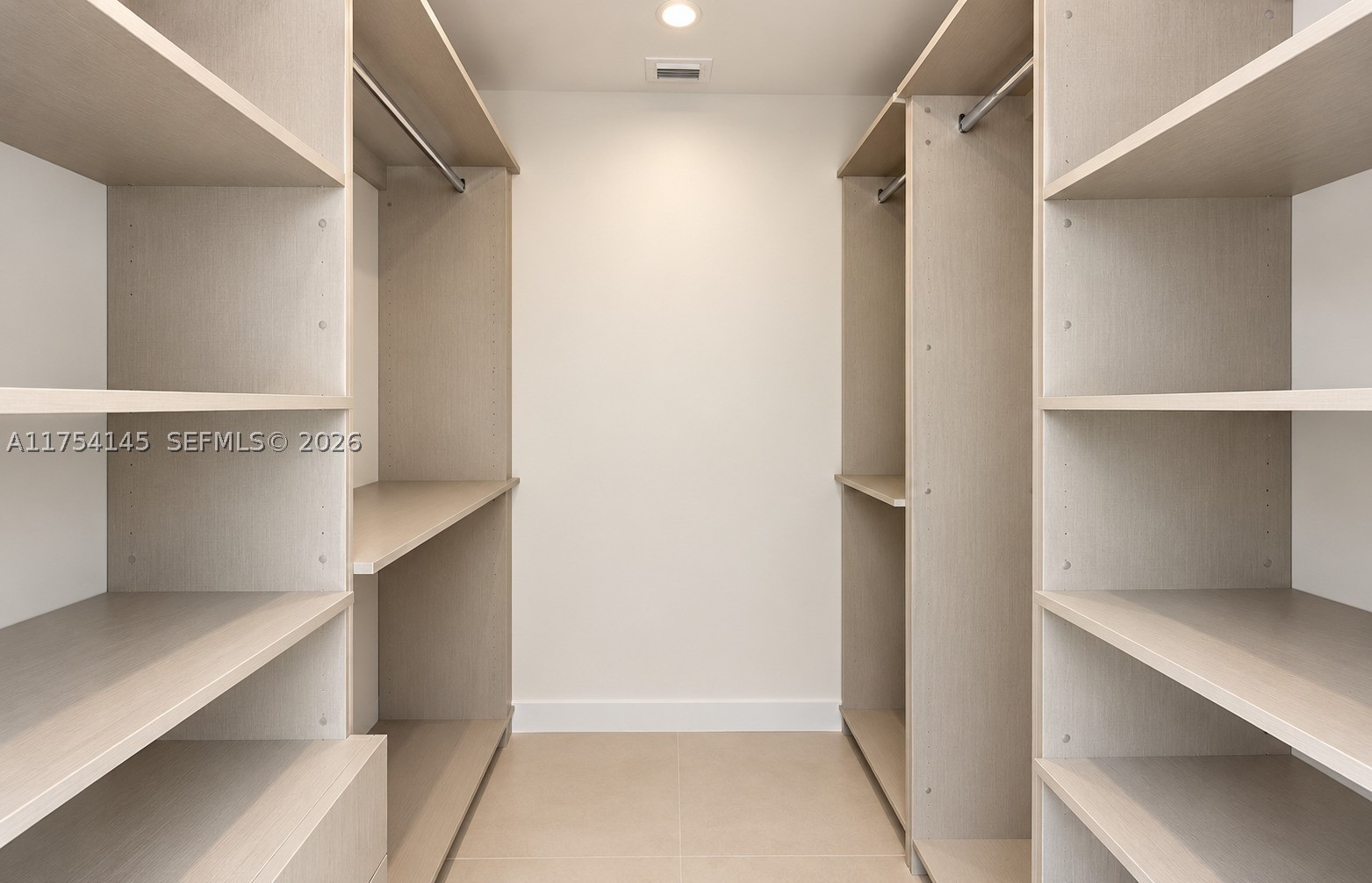 501 NE 31st St #2009, Miami FL 33137