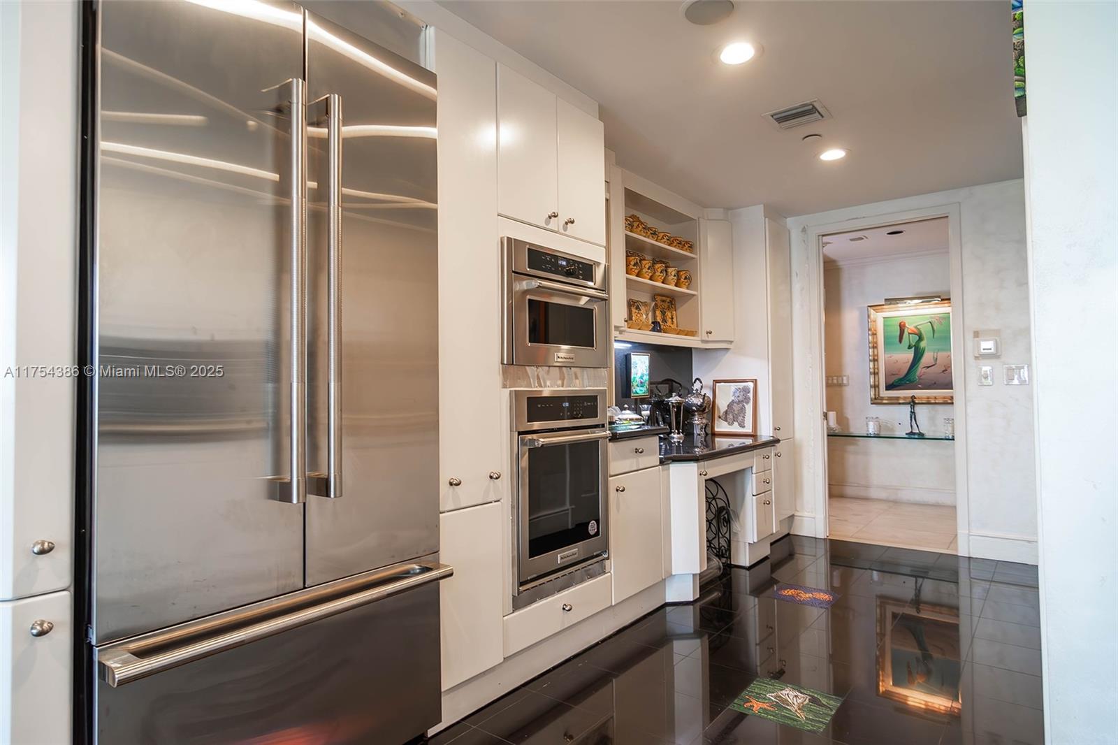 7241 Fisher Island Dr #7241, Miami Beach FL 33109