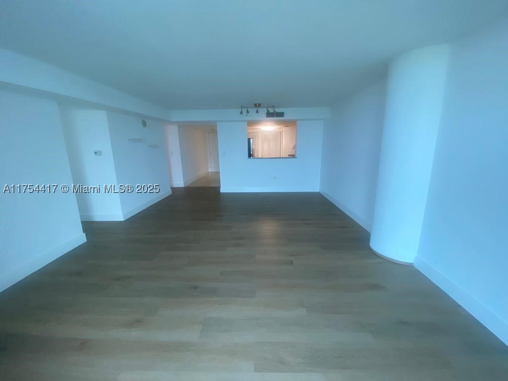 2101 Brickell Ave #1401, Miami FL 33129