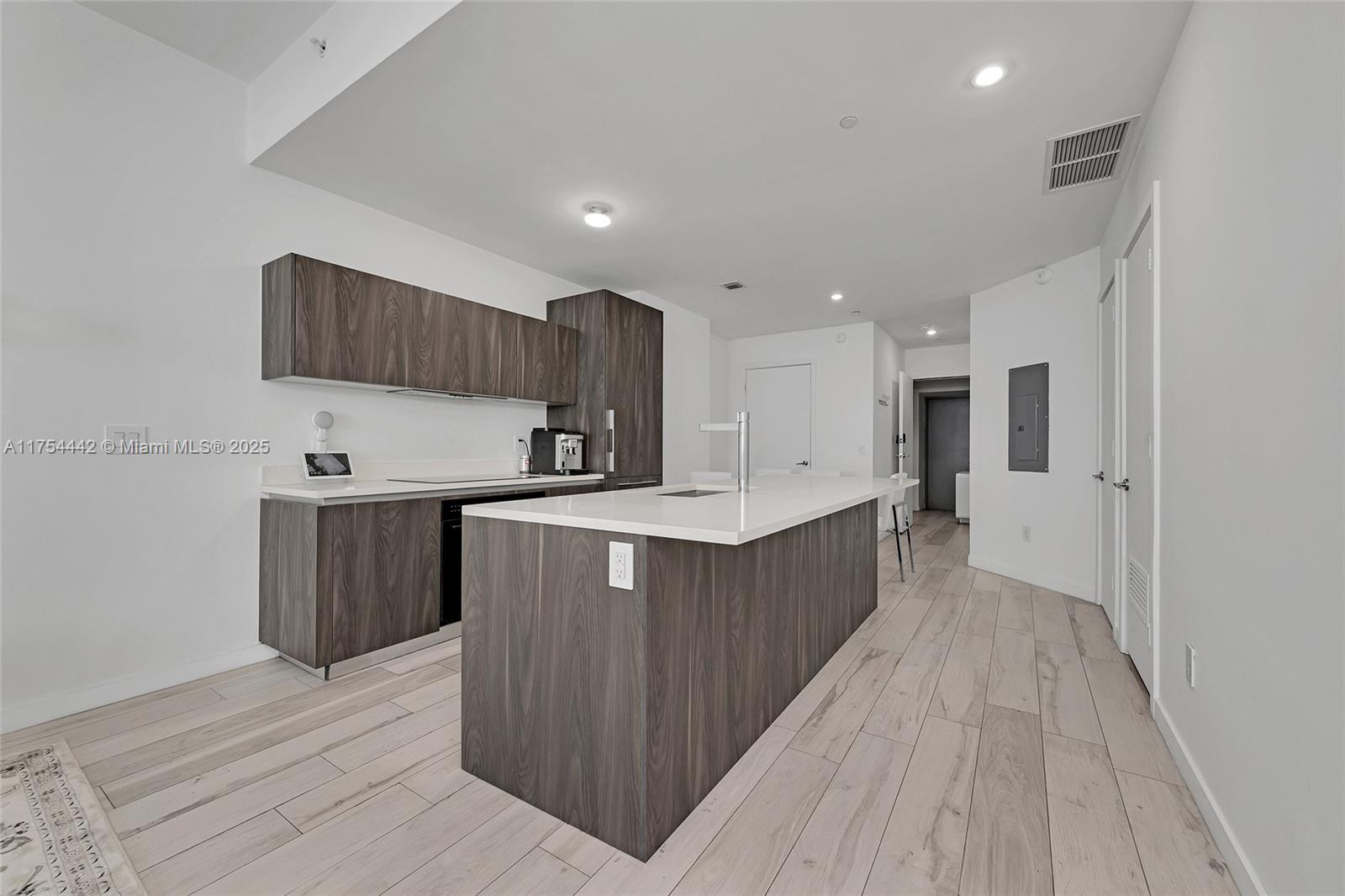 480 NE 31st St #4805, Miami FL 33137