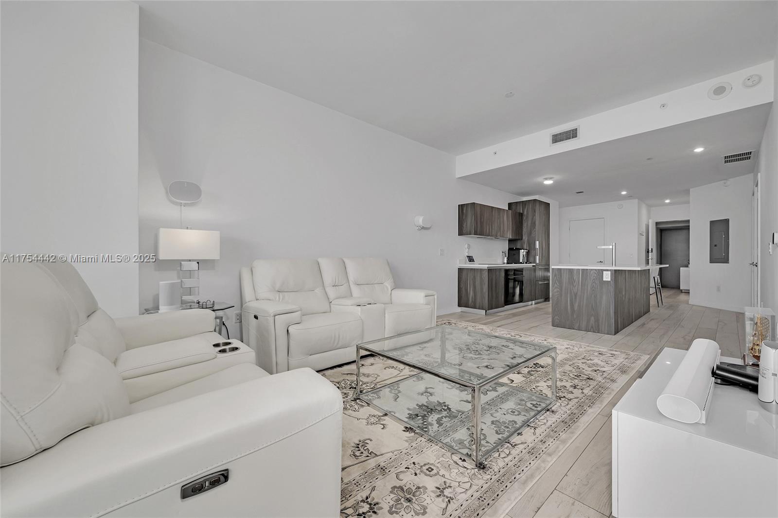 480 NE 31st St #4805, Miami FL 33137
