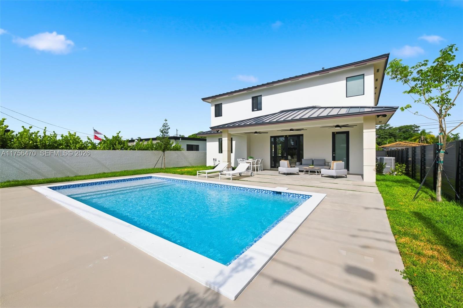 2725 SW 65th Ave, Miami FL 33155