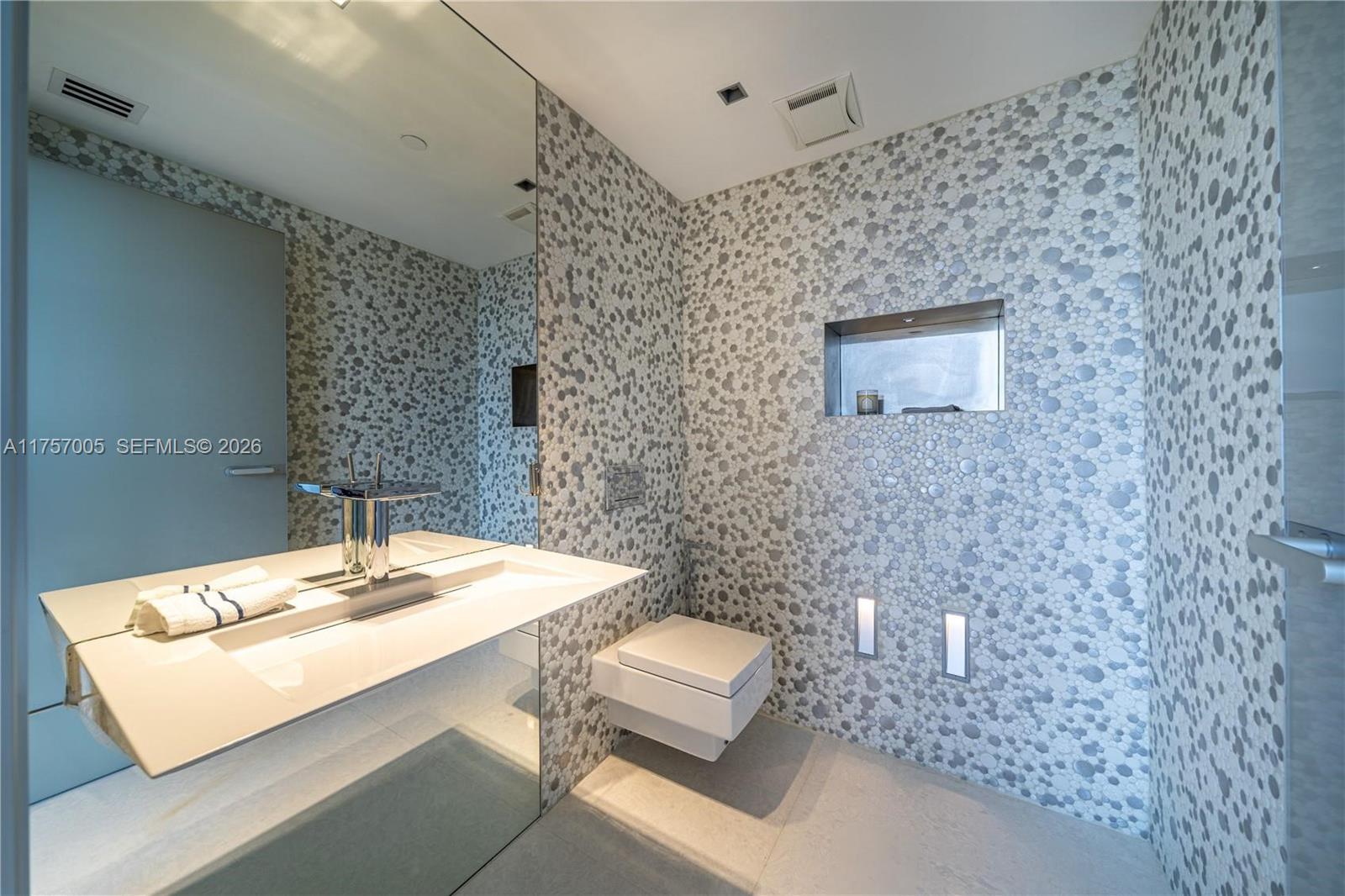 17121 Collins Ave #4208, Sunny Isles Beach FL 33160