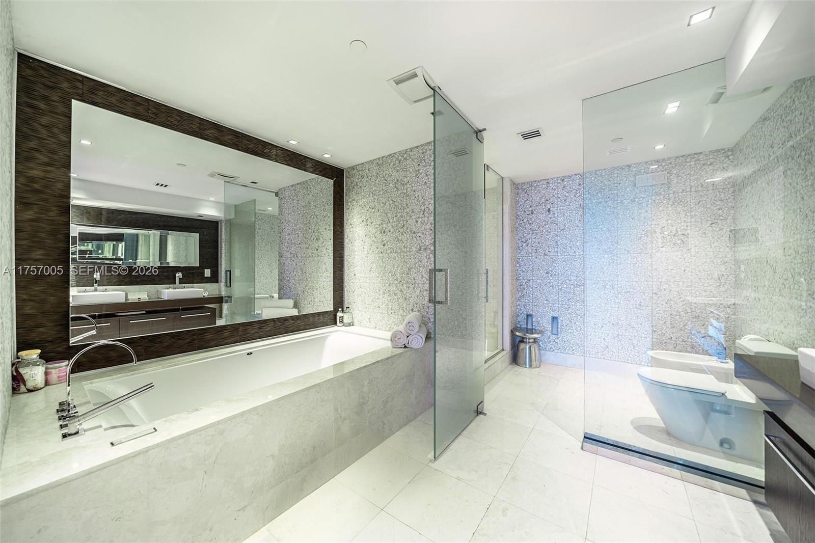17121 Collins Ave #4208, Sunny Isles Beach FL 33160
