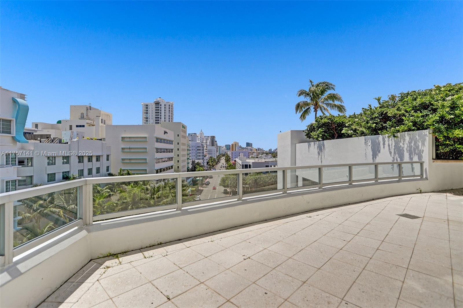 4401 Collins Ave #702/704, Miami Beach FL 33140