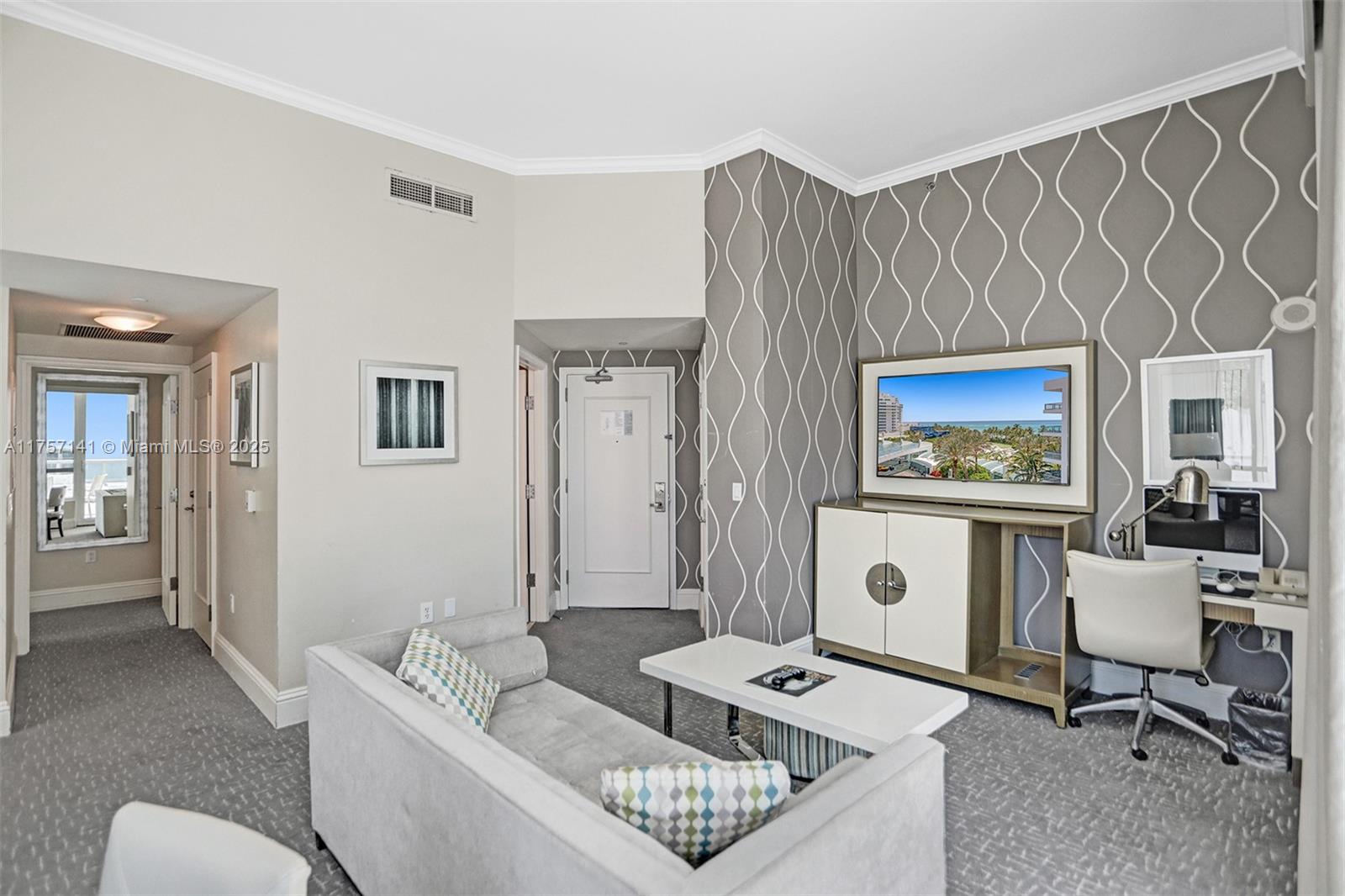 4401 Collins Ave #702/704, Miami Beach FL 33140