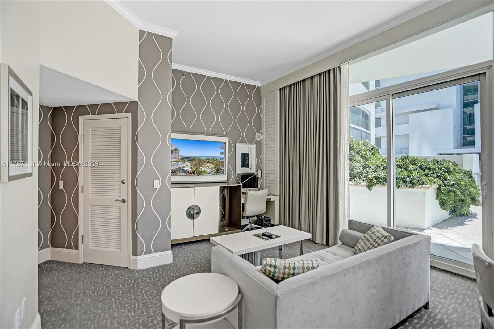 4401 Collins Ave #702/704, Miami Beach FL 33140