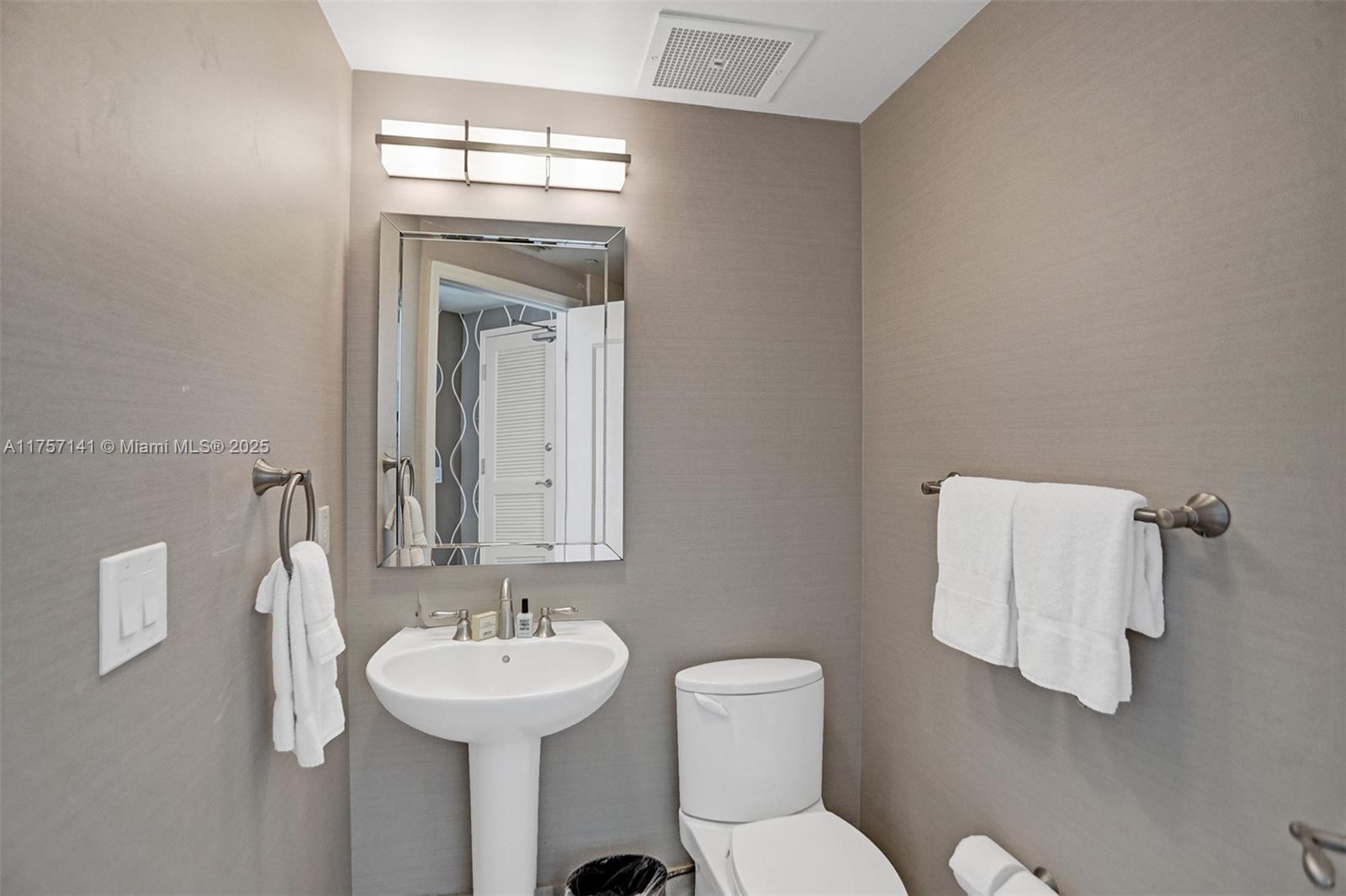 4401 Collins Ave #702/704, Miami Beach FL 33140