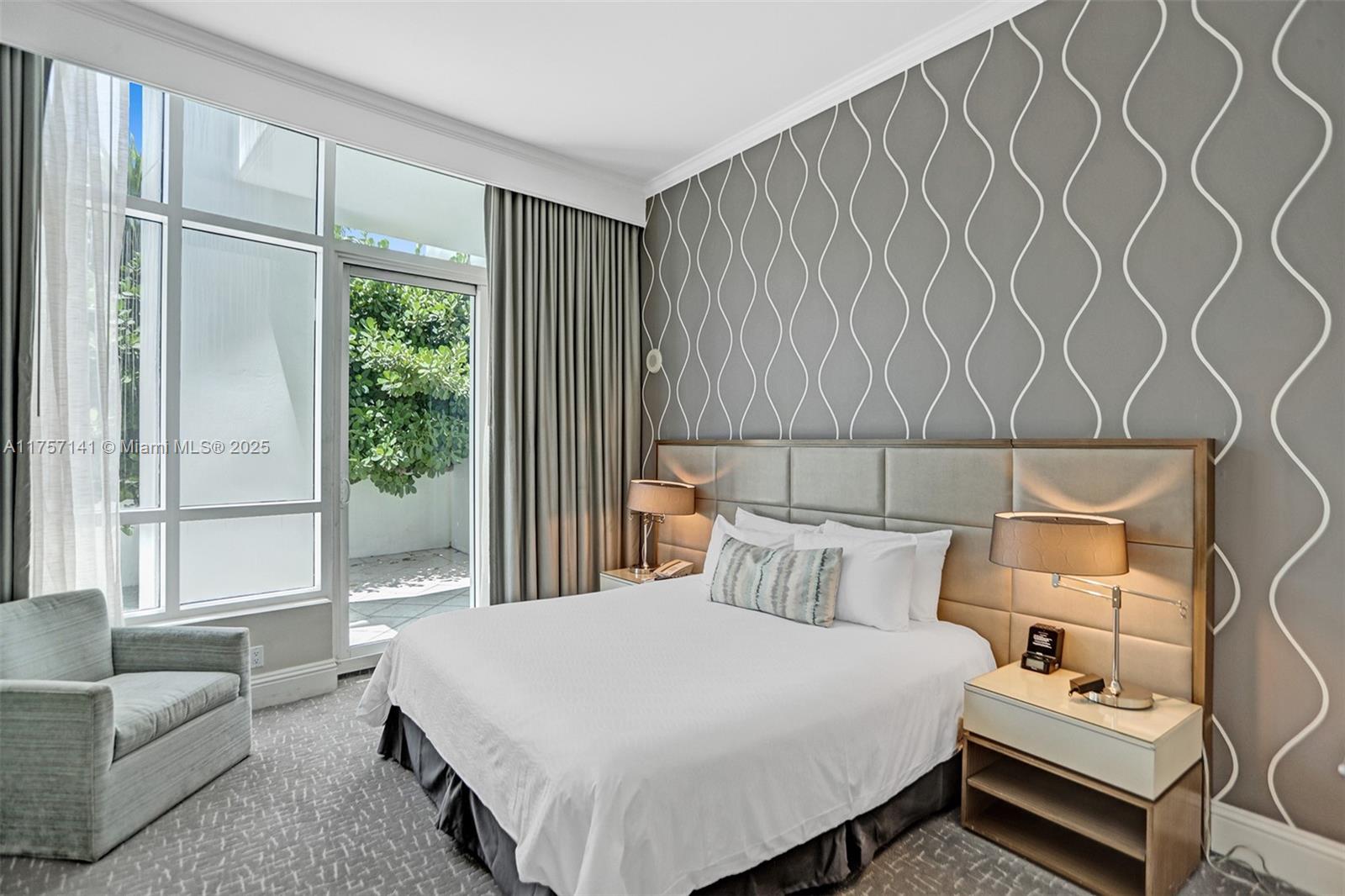 4401 Collins Ave #702/704, Miami Beach FL 33140