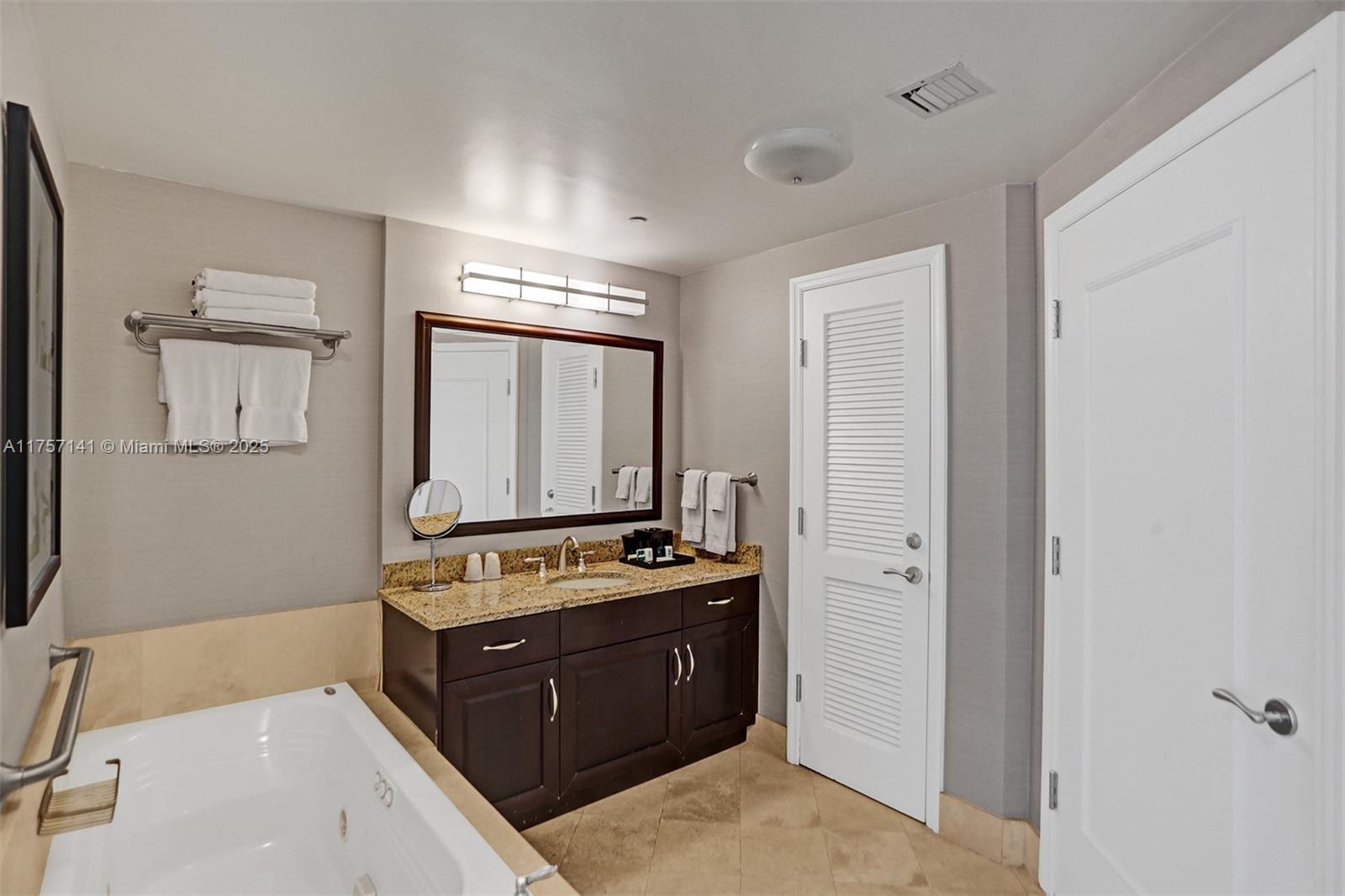 4401 Collins Ave #702/704, Miami Beach FL 33140
