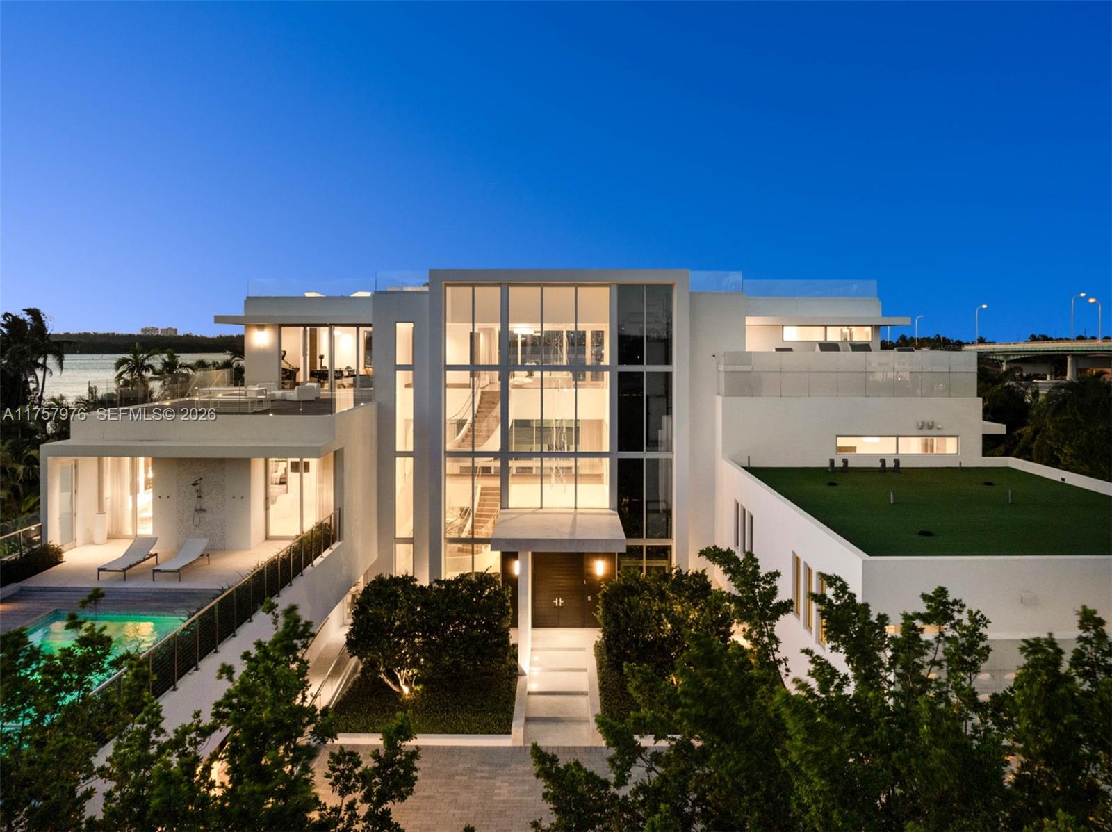 284 Bal Bay Dr, Bal Harbour FL 33154