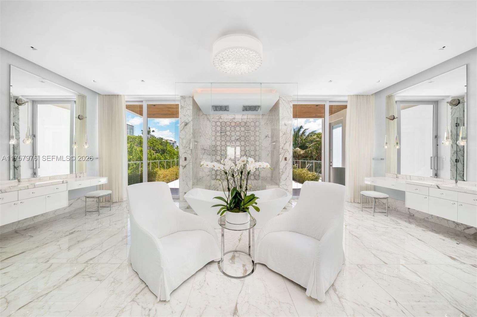 284 Bal Bay Dr, Bal Harbour FL 33154