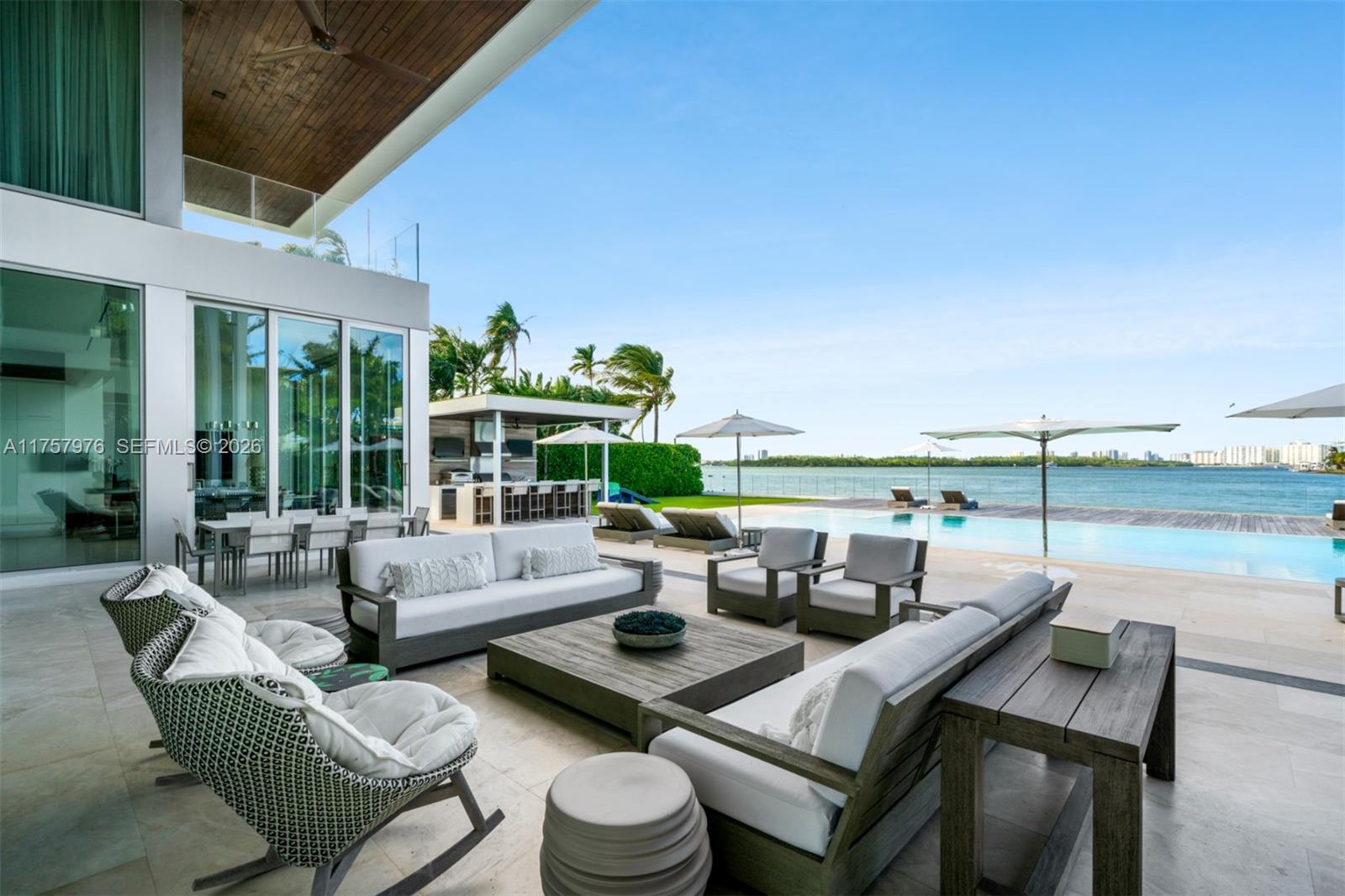 284 Bal Bay Dr, Bal Harbour FL 33154