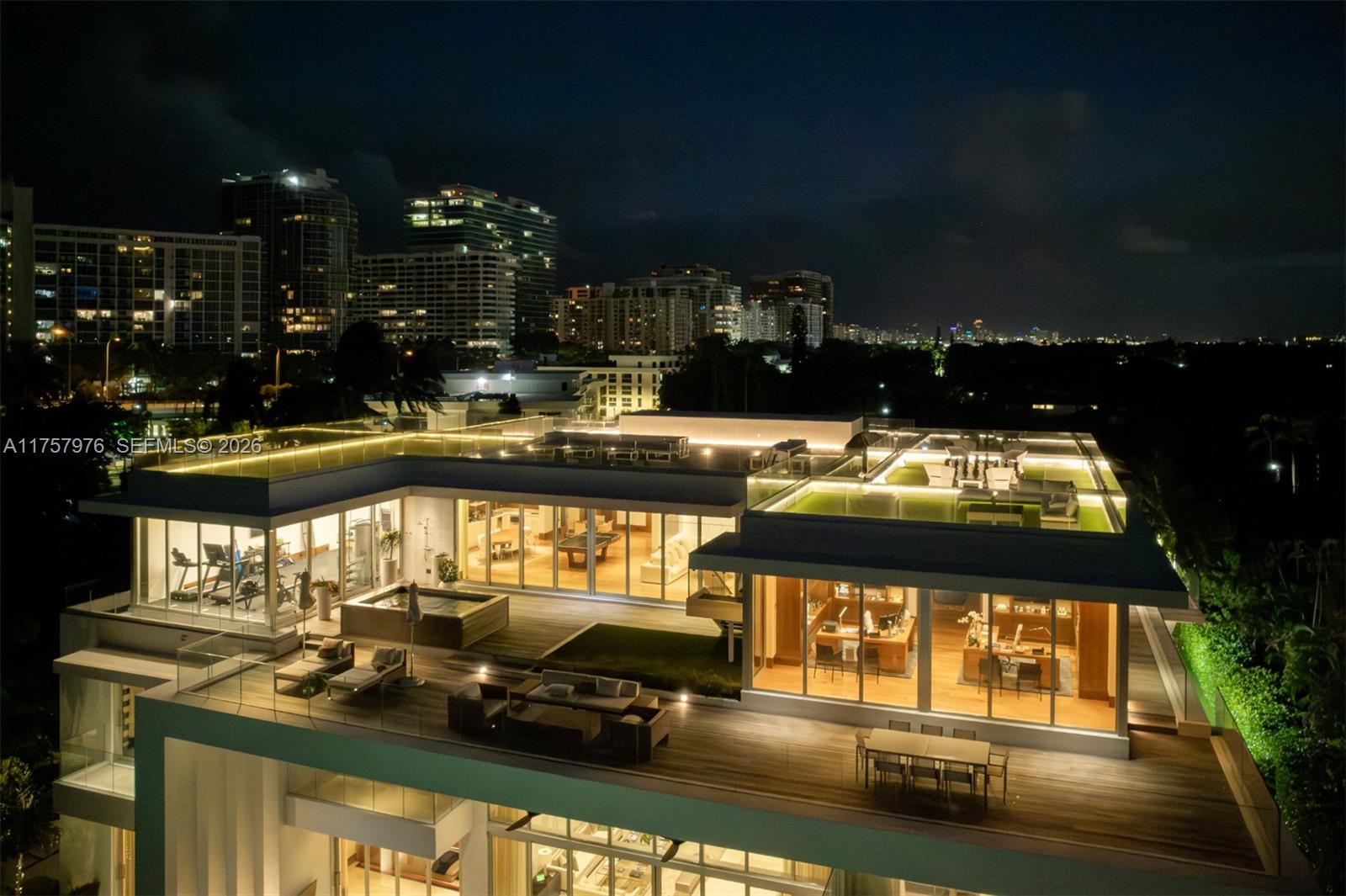 284 Bal Bay Dr, Bal Harbour FL 33154