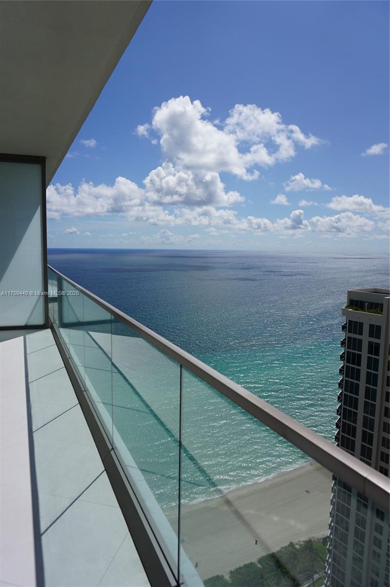18975 SE Collins Ave #3405, Sunny Isles Beach FL 33160