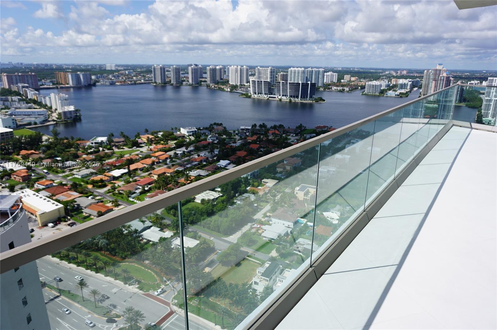 18975 SE Collins Ave #3405, Sunny Isles Beach FL 33160