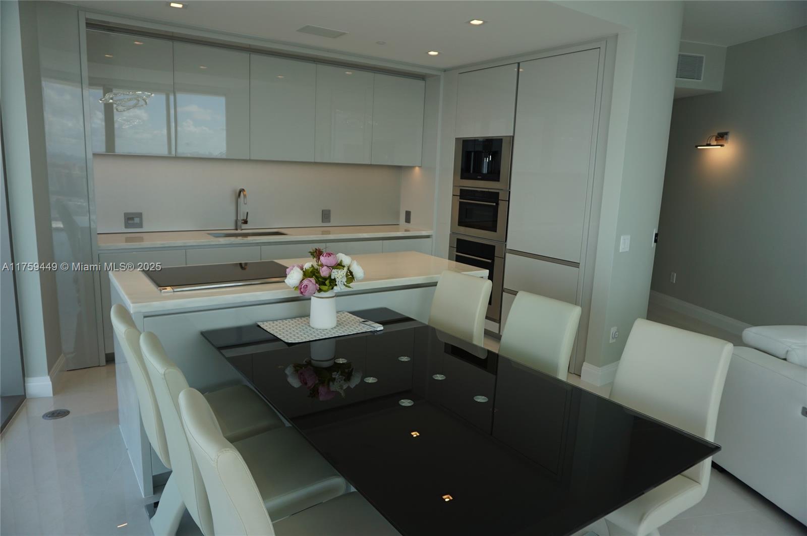 18975 SE Collins Ave #3405, Sunny Isles Beach FL 33160