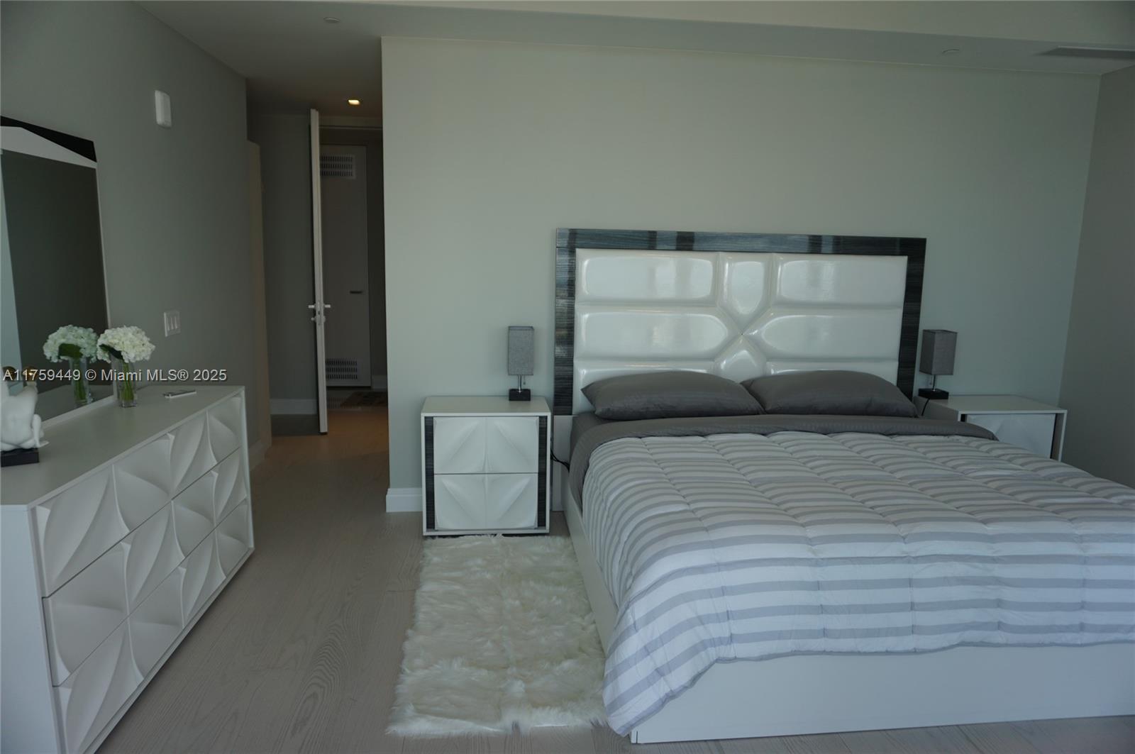 18975 SE Collins Ave #3405, Sunny Isles Beach FL 33160