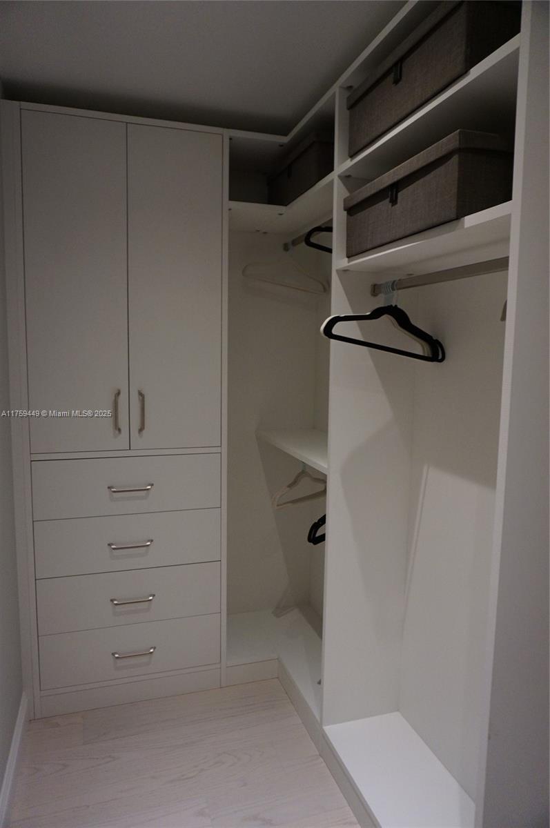18975 SE Collins Ave #3405, Sunny Isles Beach FL 33160