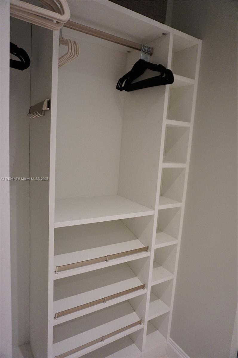 18975 SE Collins Ave #3405, Sunny Isles Beach FL 33160