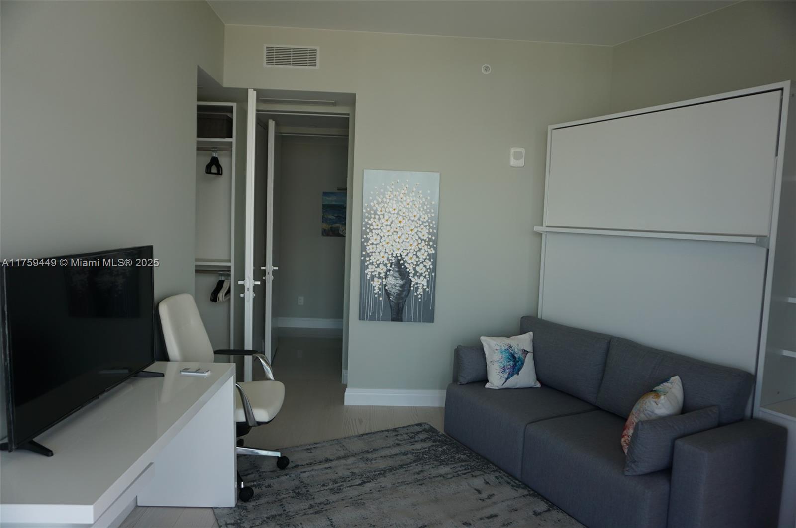 18975 SE Collins Ave #3405, Sunny Isles Beach FL 33160