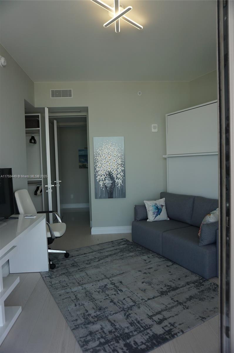 18975 SE Collins Ave #3405, Sunny Isles Beach FL 33160