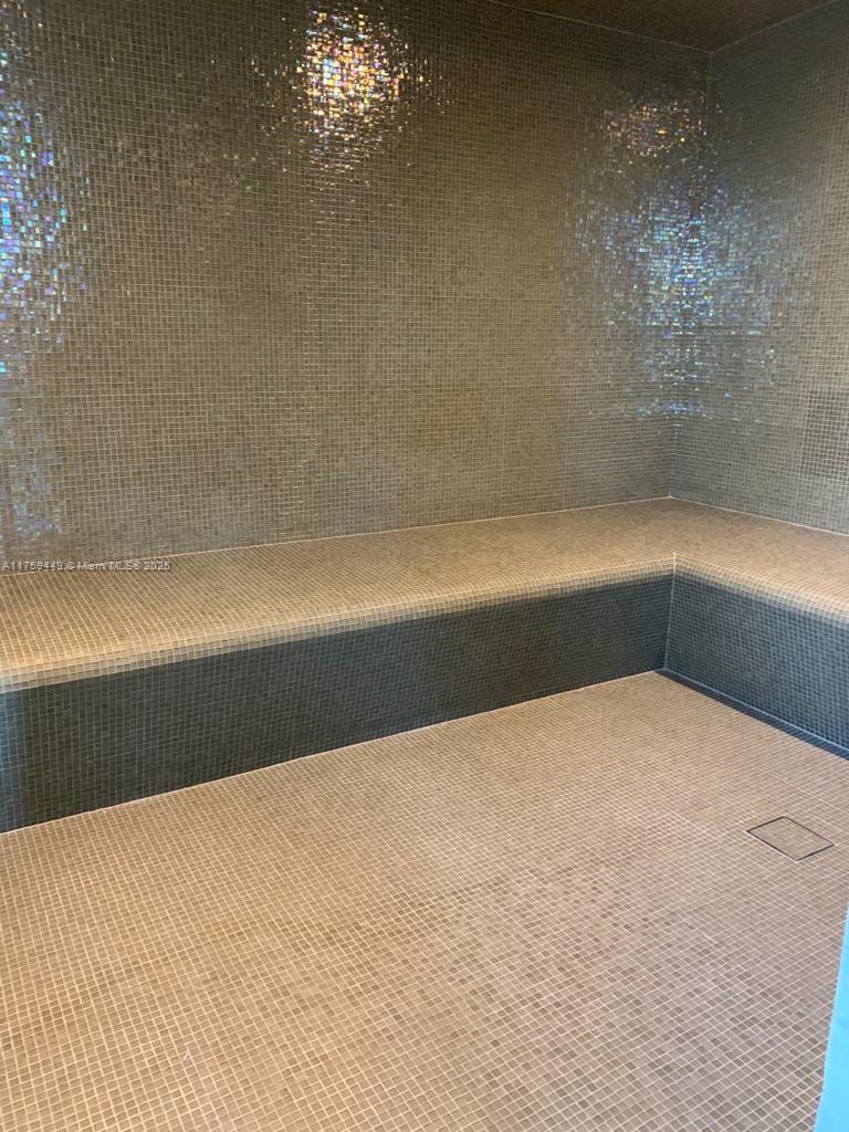 18975 SE Collins Ave #3405, Sunny Isles Beach FL 33160