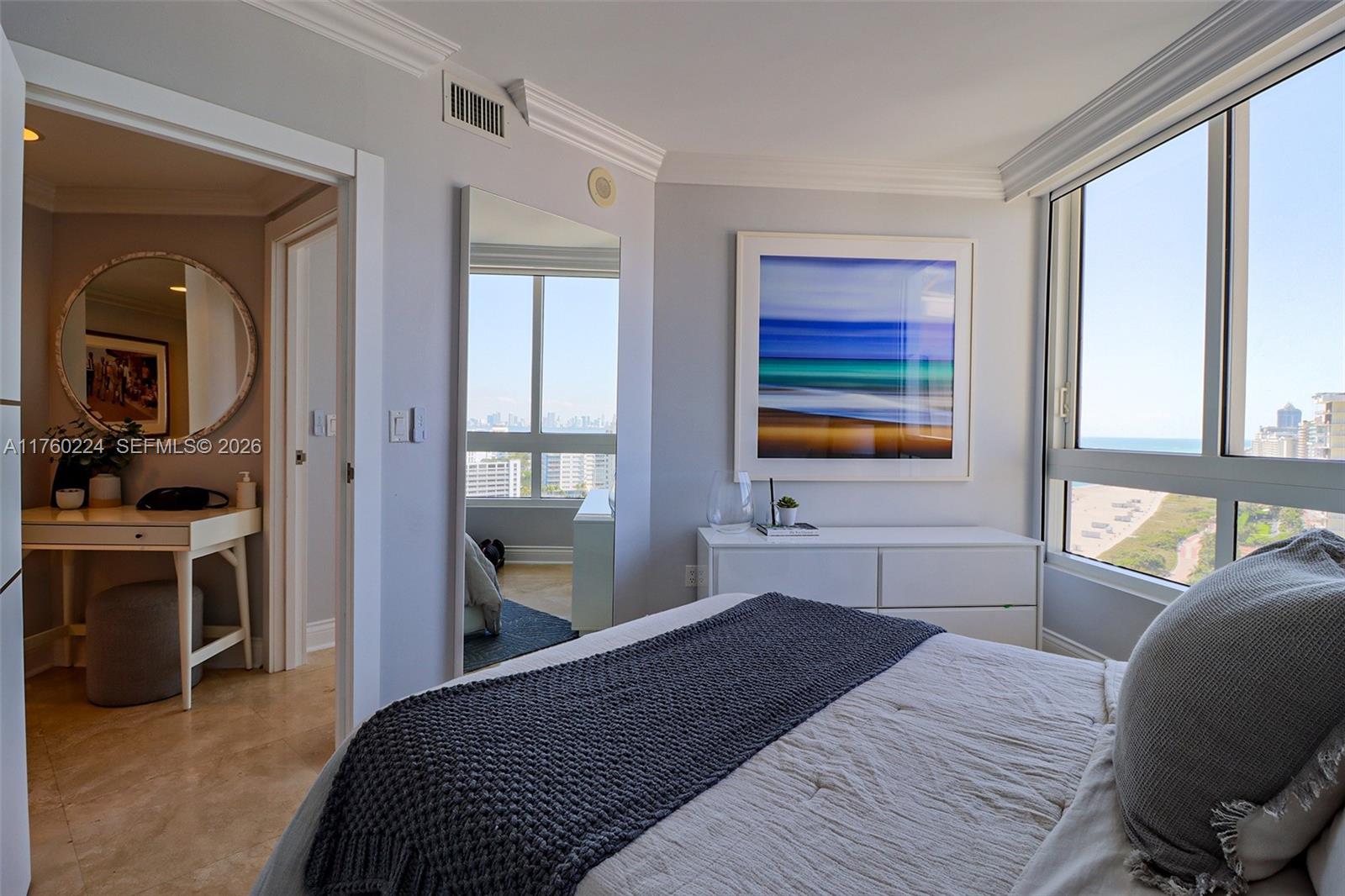 6365 Collins Ave #1903, Miami Beach FL 33141