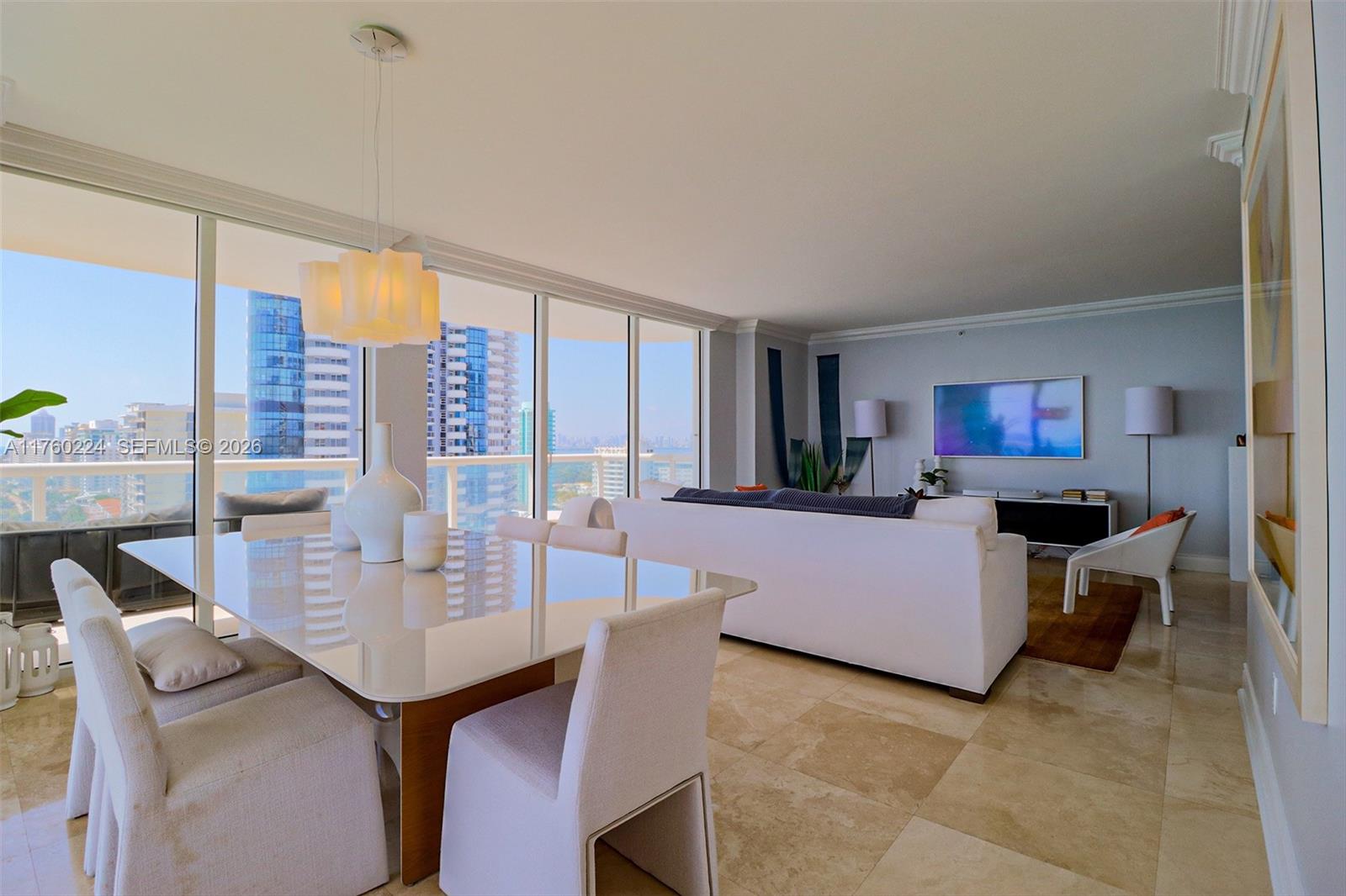 6365 Collins Ave #1903, Miami Beach FL 33141