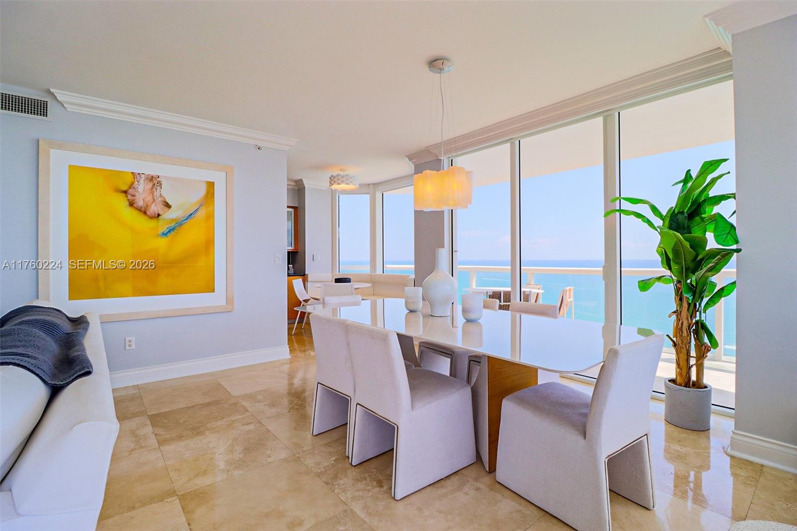 6365 Collins Ave #1903, Miami Beach FL 33141