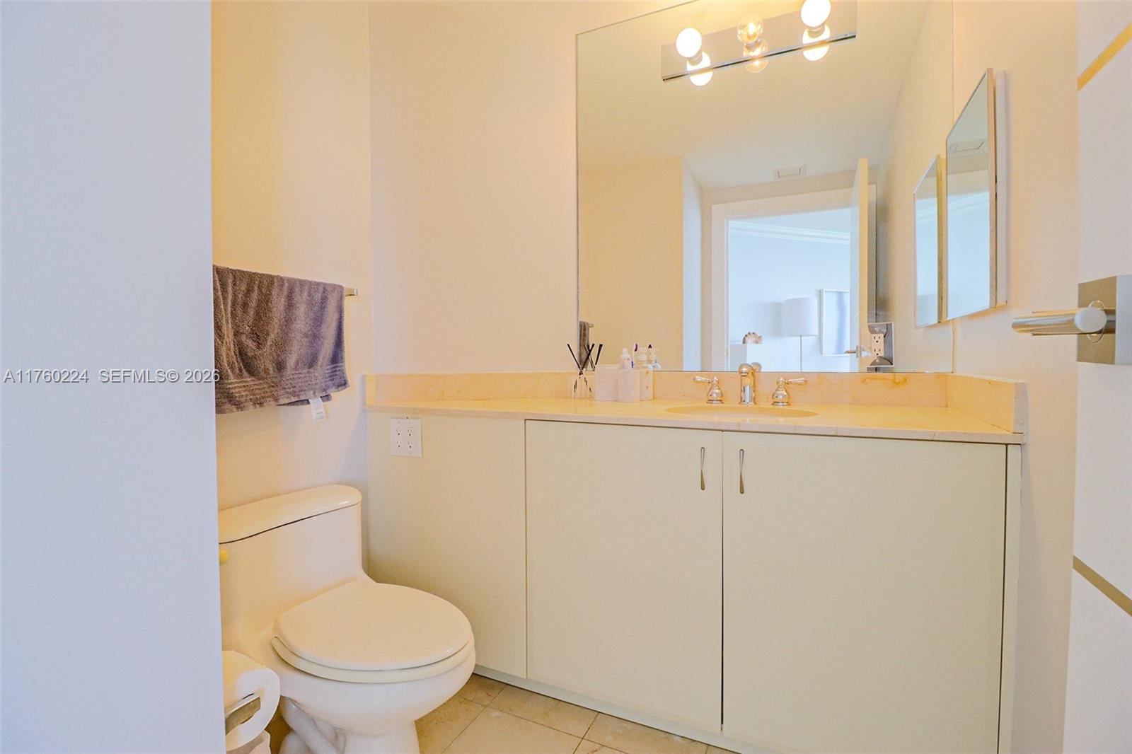 6365 Collins Ave #1903, Miami Beach FL 33141