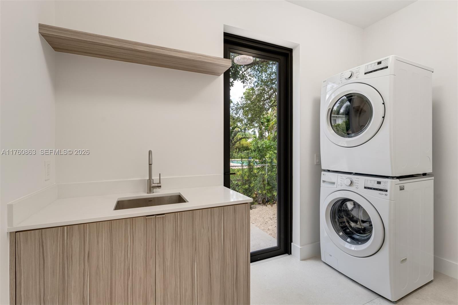 5921 SW 84th St, South Miami FL 33143