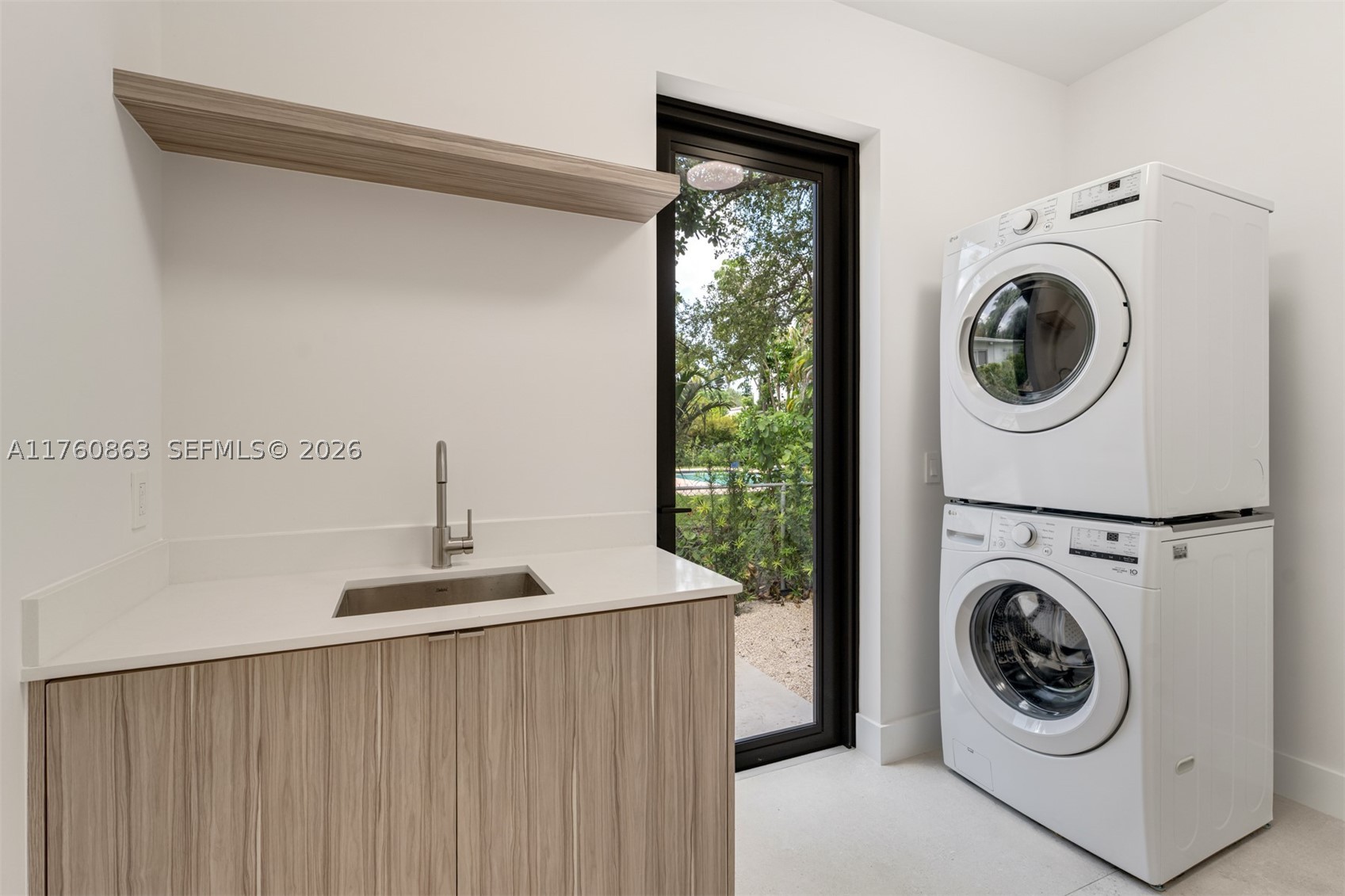 5921 SW 84th St, South Miami FL 33143