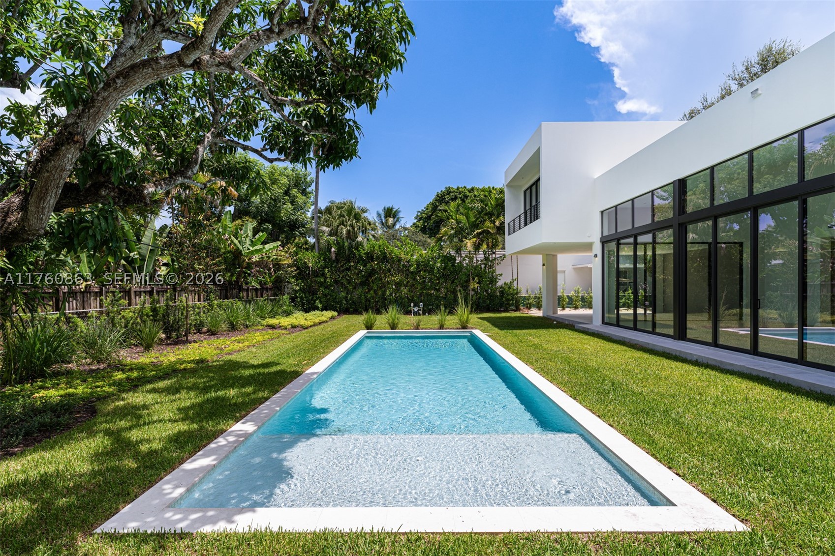 5921 SW 84th St, South Miami FL 33143
