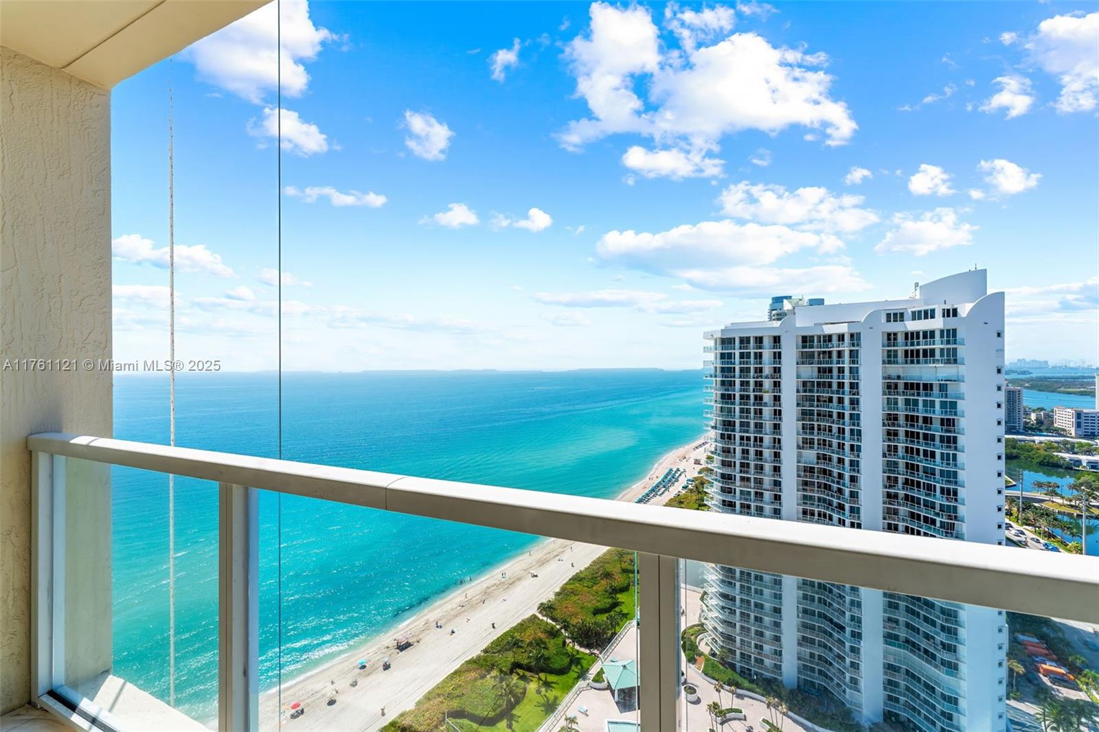 16699 Collins Ave #2810, Sunny Isles Beach FL 33160