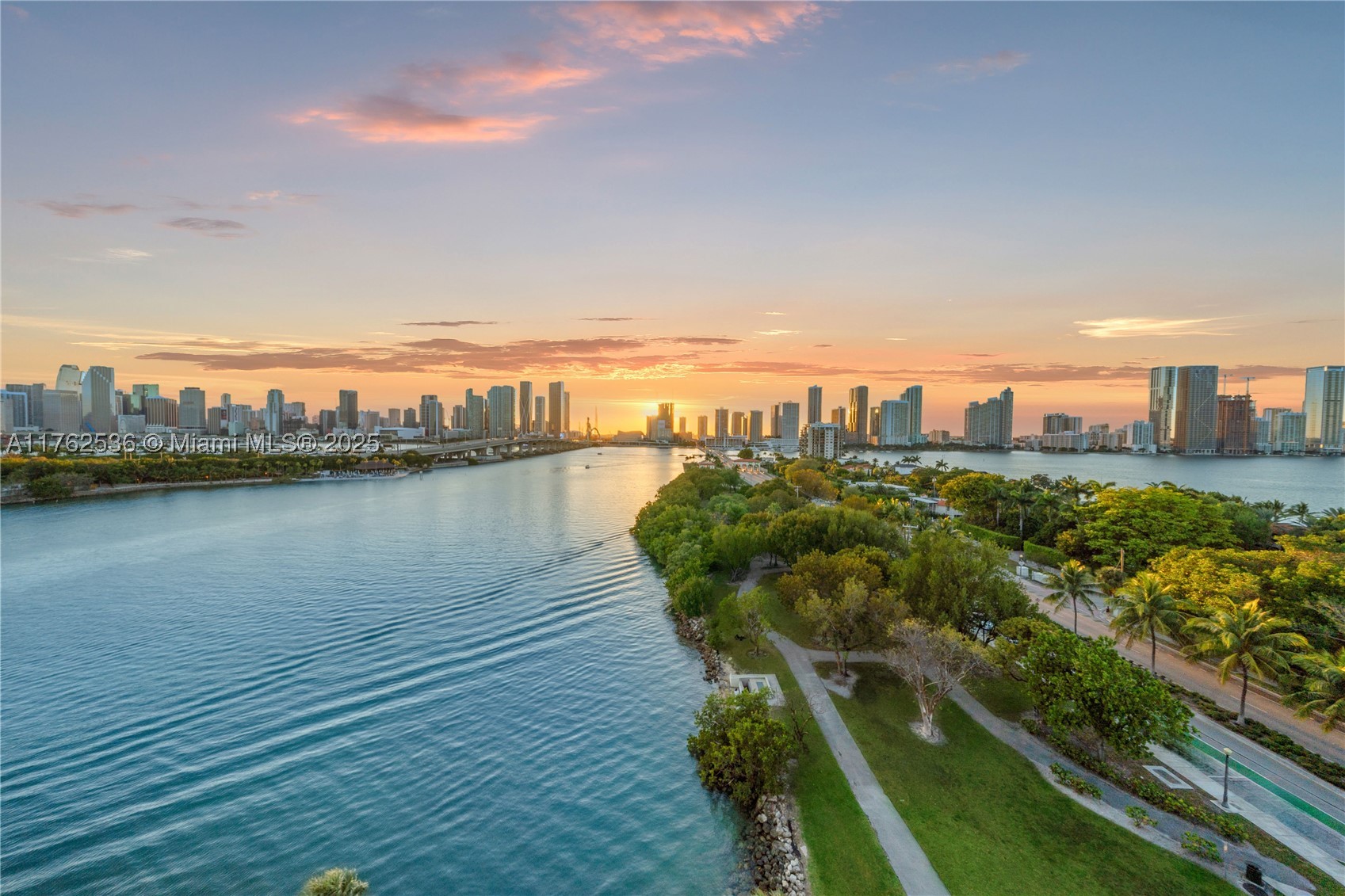 1000 Venetian Way #810, Miami FL 33139