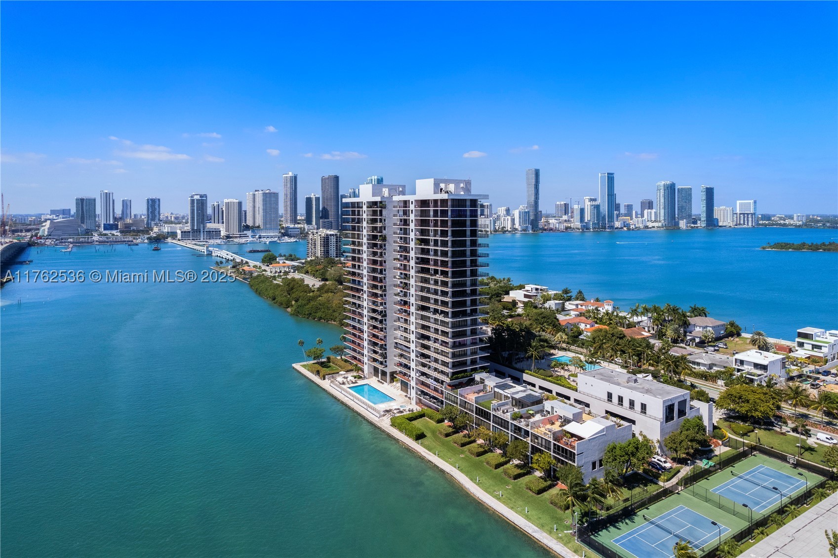 1000 Venetian Way #810, Miami FL 33139