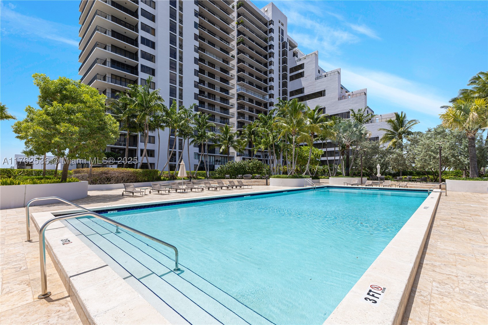 1000 Venetian Way #810, Miami FL 33139