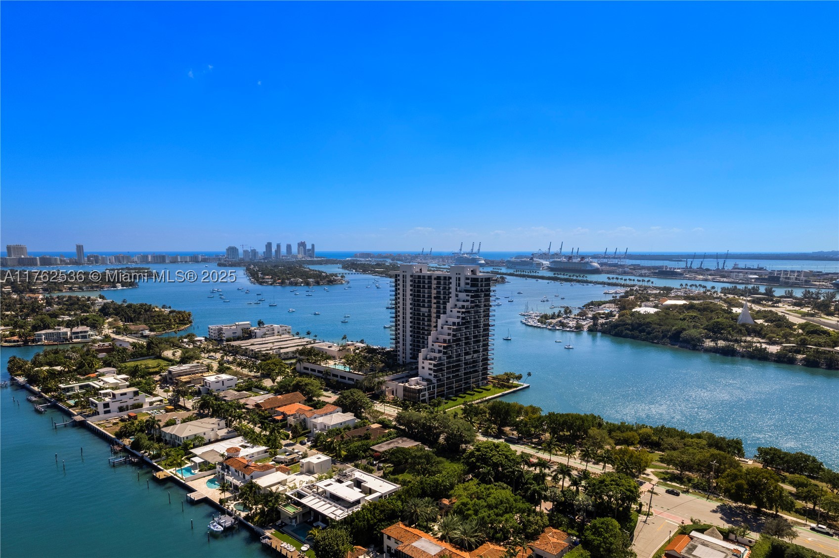 1000 Venetian Way #810, Miami FL 33139