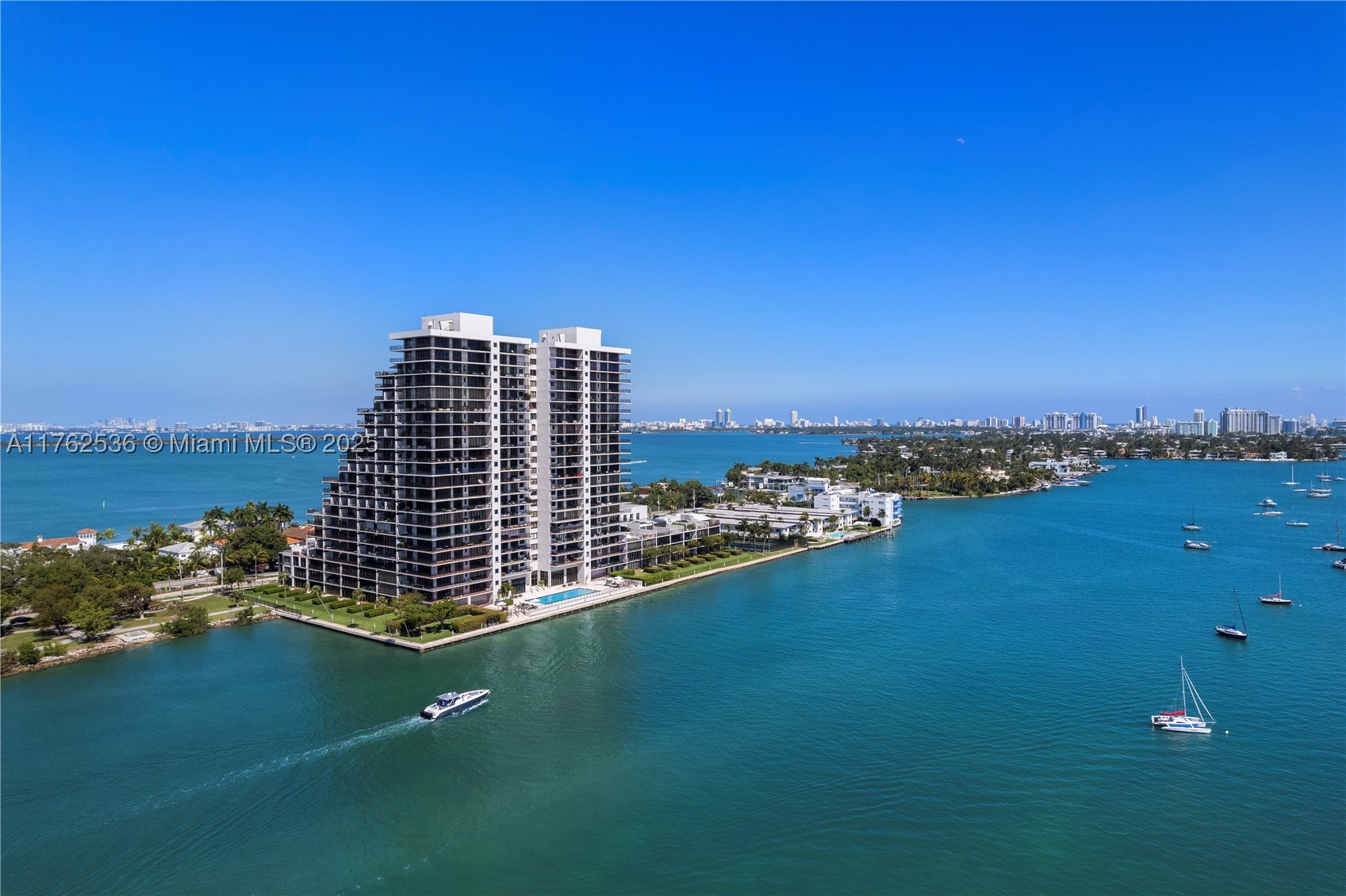1000 Venetian Way #810, Miami FL 33139
