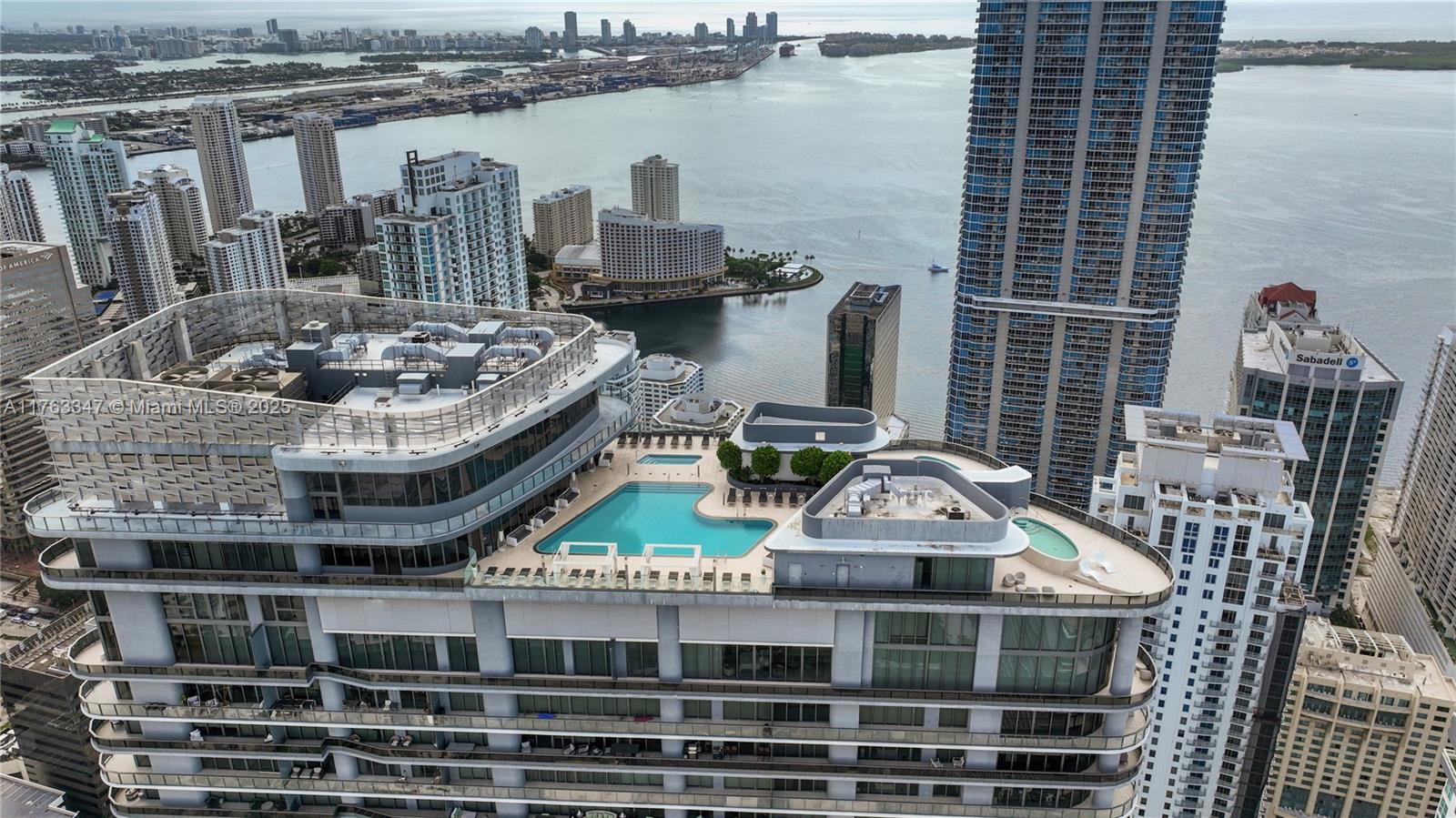1000 Brickell Plz #4110, Miami FL 33131