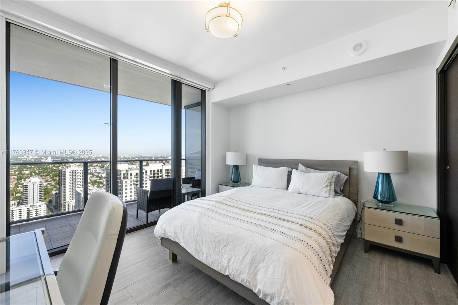 1000 Brickell Plz #4110, Miami FL 33131