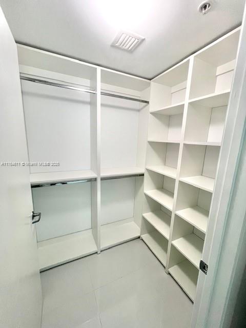 92 SW 3rd St #1410, Miami FL 33130