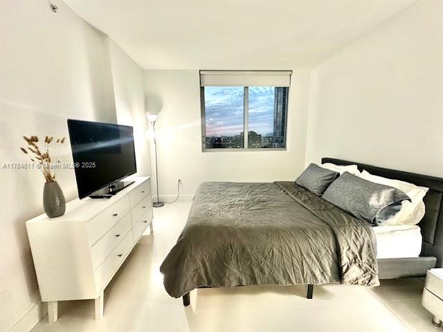 92 SW 3rd St #1410, Miami FL 33130