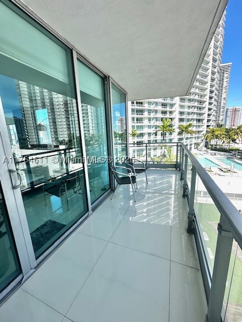 92 SW 3rd St #1410, Miami FL 33130