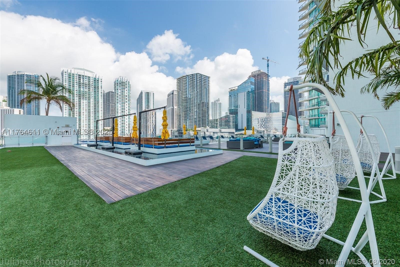 92 SW 3rd St #1410, Miami FL 33130