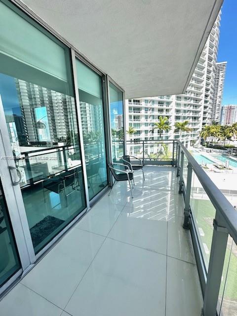 92 SW 3rd St #1410, Miami FL 33130