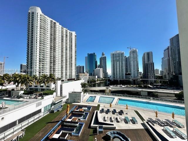 92 SW 3rd St #1410, Miami FL 33130