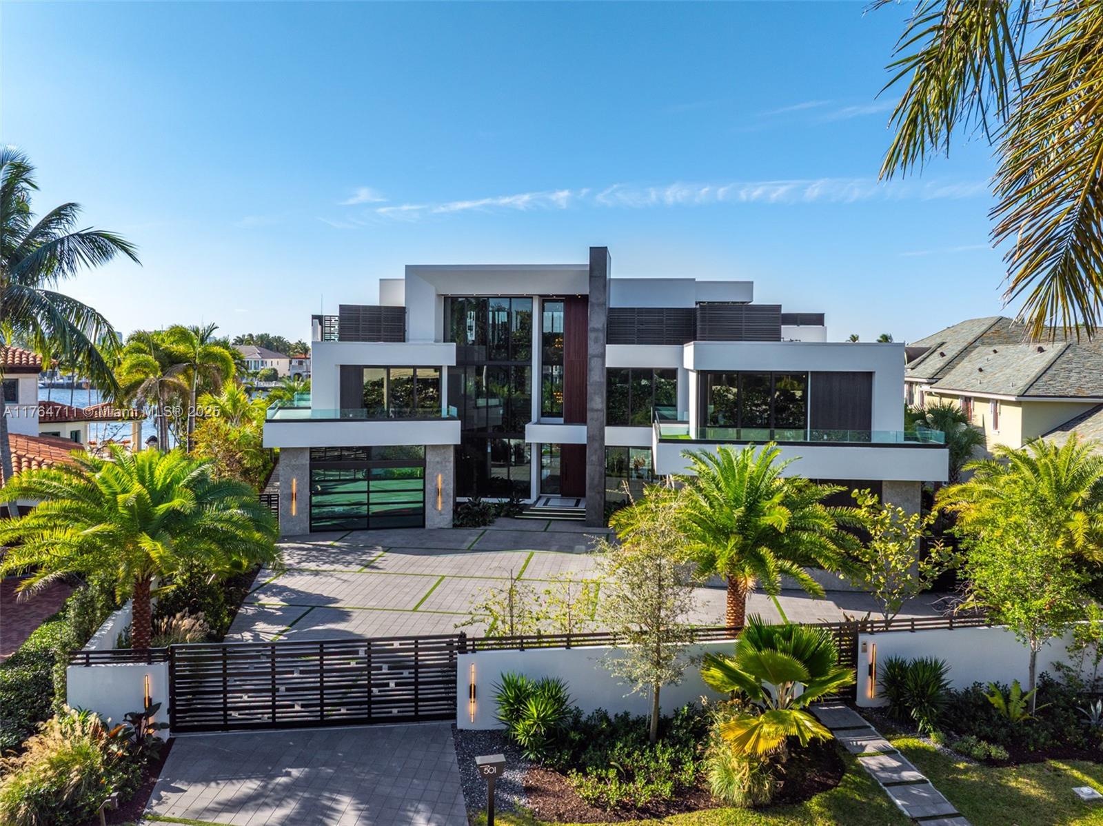 501 Middle River Dr, Fort Lauderdale FL 33304