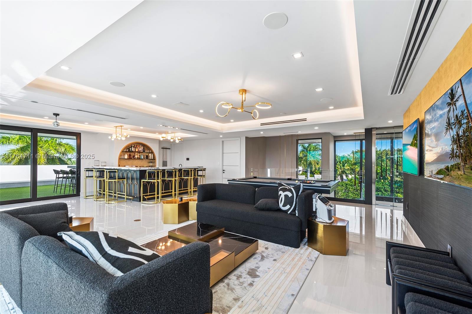 501 Middle River Dr, Fort Lauderdale FL 33304